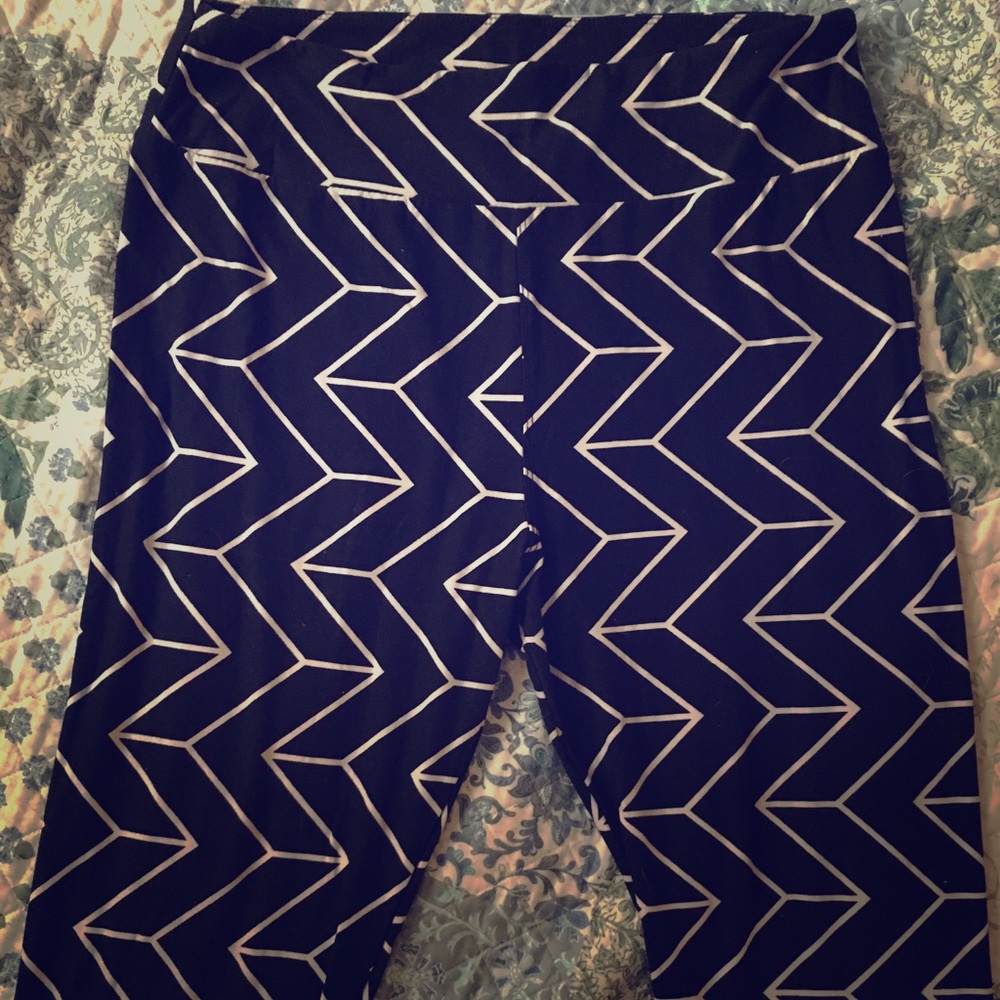 Lula Roe TC Leggings